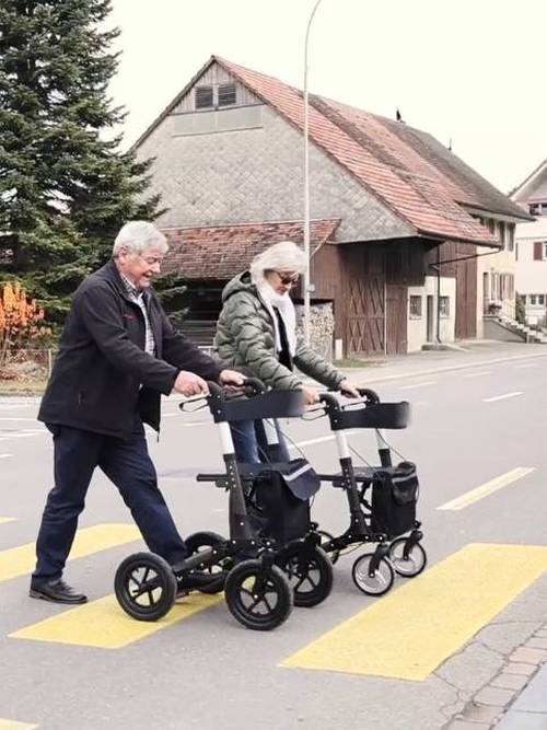 Einkaufen mit dem Indoor-Rollator